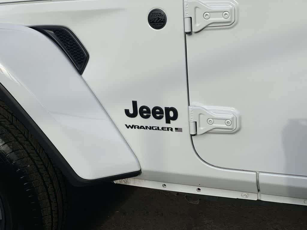 2025 Jeep Wrangler Sahara