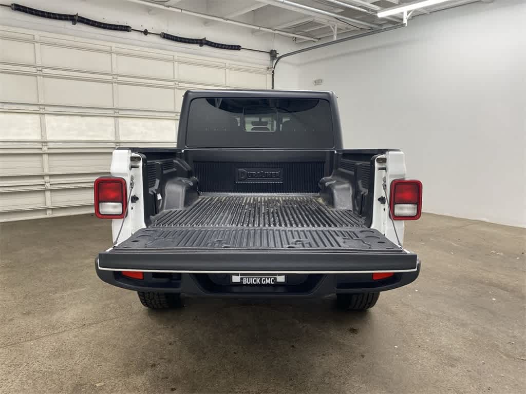 2023 Jeep Gladiator Overland