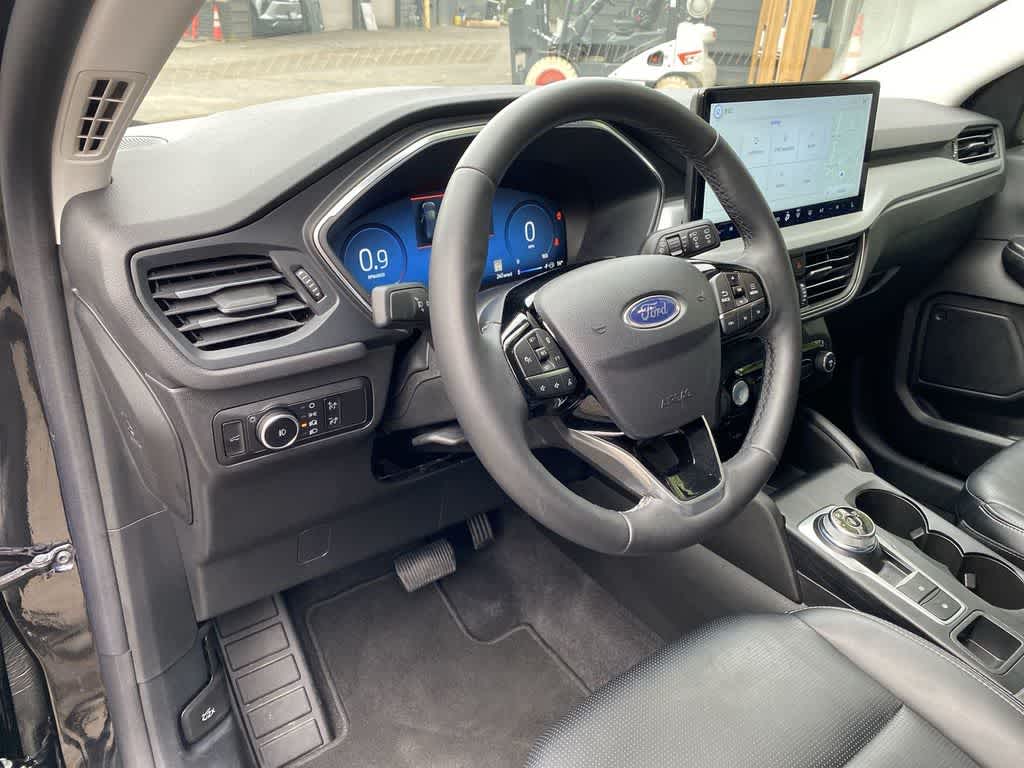 2025 Ford Escape Platinum
