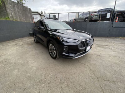 2025 Ford Escape Platinum