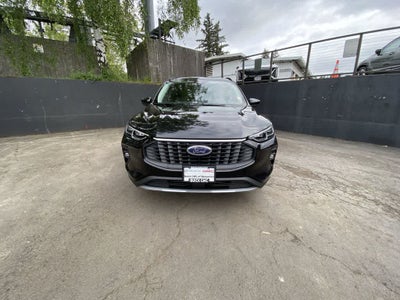 2025 Ford Escape Platinum