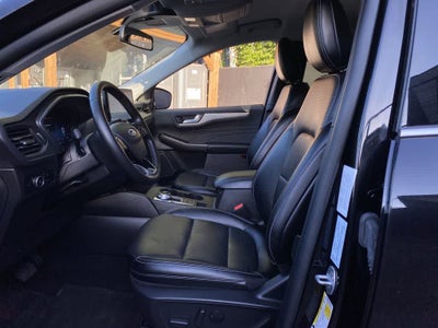 2025 Ford Escape Platinum