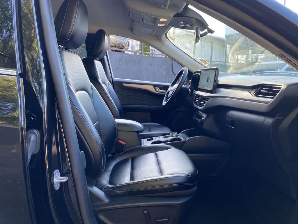 2025 Ford Escape Platinum