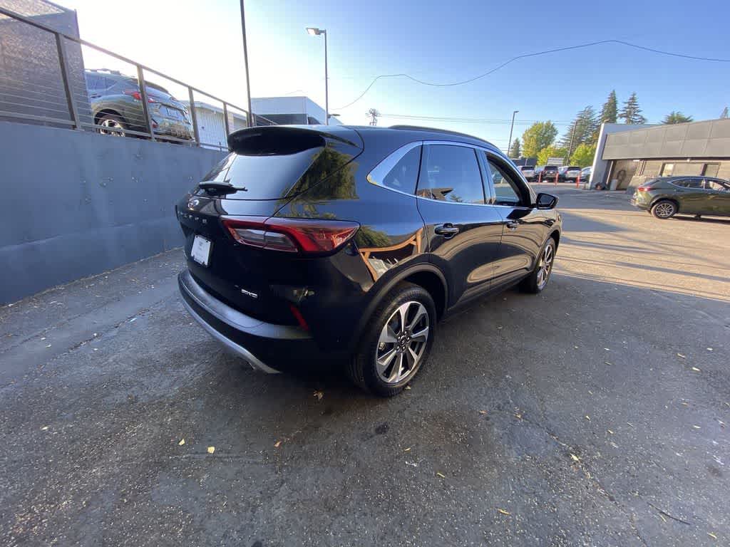 2025 Ford Escape Platinum