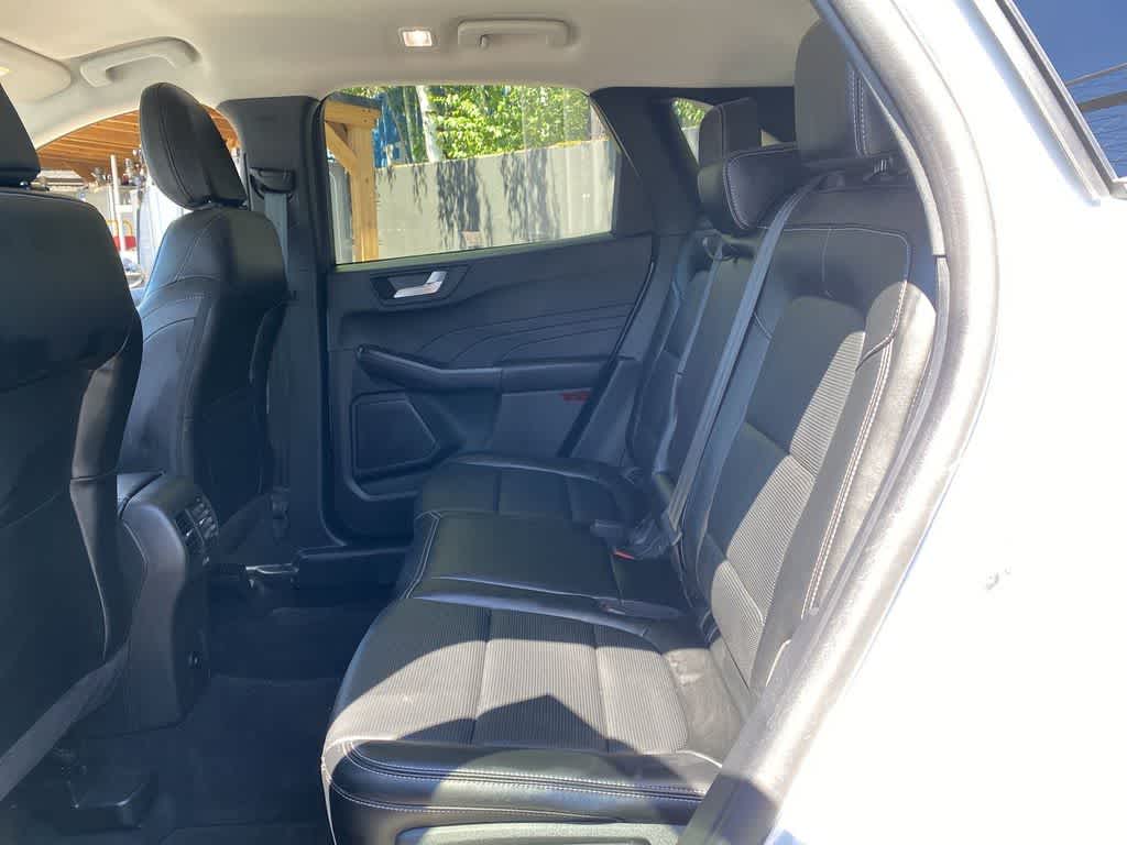 2025 Ford Escape Platinum