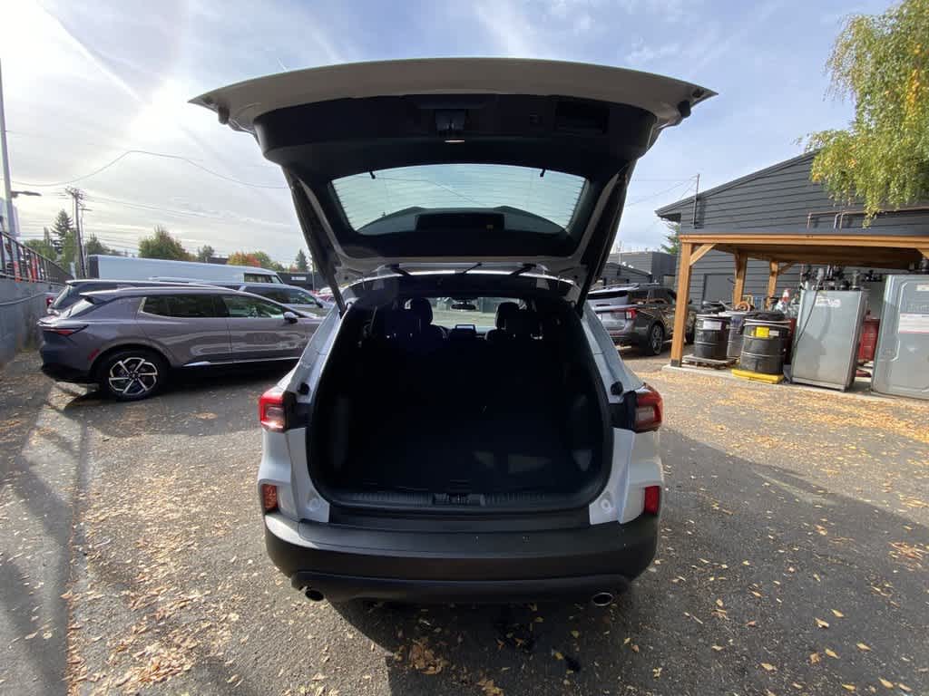 2025 Ford Escape ST-Line Select
