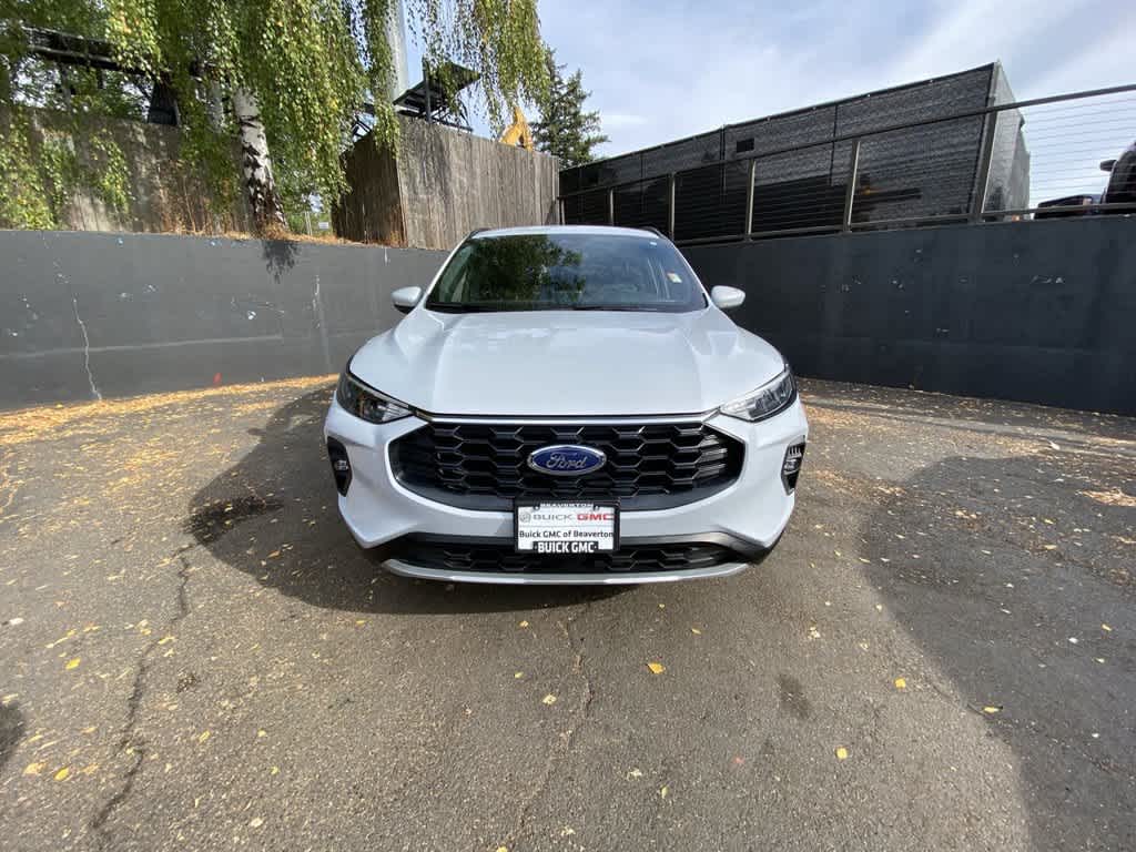 2025 Ford Escape ST-Line Select