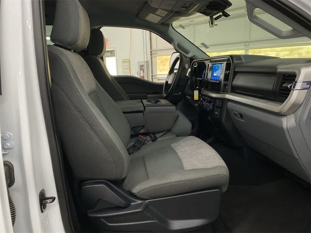 2024 Ford Super Duty F-350 SRW XL