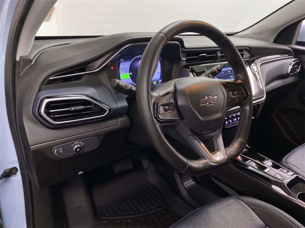 Used 2022 Chevrolet Bolt EUV Premier with VIN 1G1FZ6S01N4108877 for sale in Portland, OR