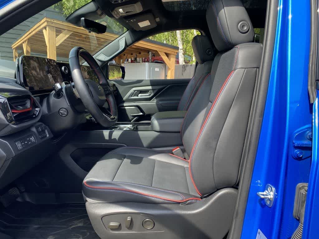 2025 Chevrolet Silverado EV RST - Max Range