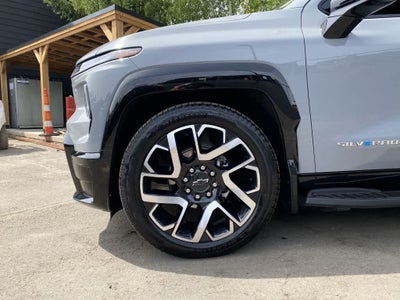 2025 Chevrolet Silverado EV RST - Max Range