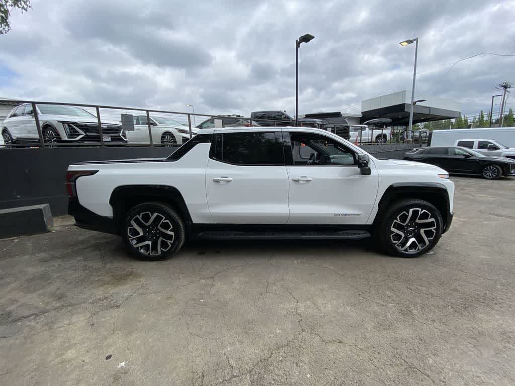 2025 Chevrolet Silverado EV RST - Max Range