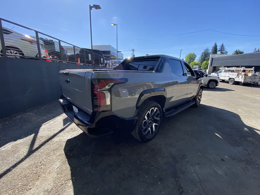 2025 Chevrolet Silverado EV RST - Max Range