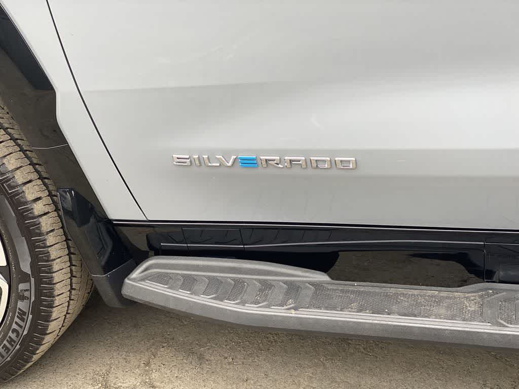 2025 Chevrolet Silverado EV RST - Max Range