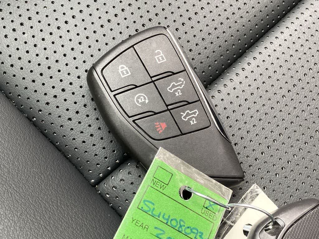 2025 Chevrolet Silverado EV RST - Max Range