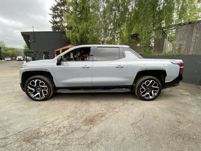 2025 Chevrolet Silverado EV RST - Max Range