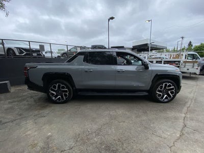 2025 Chevrolet Silverado EV RST - Max Range