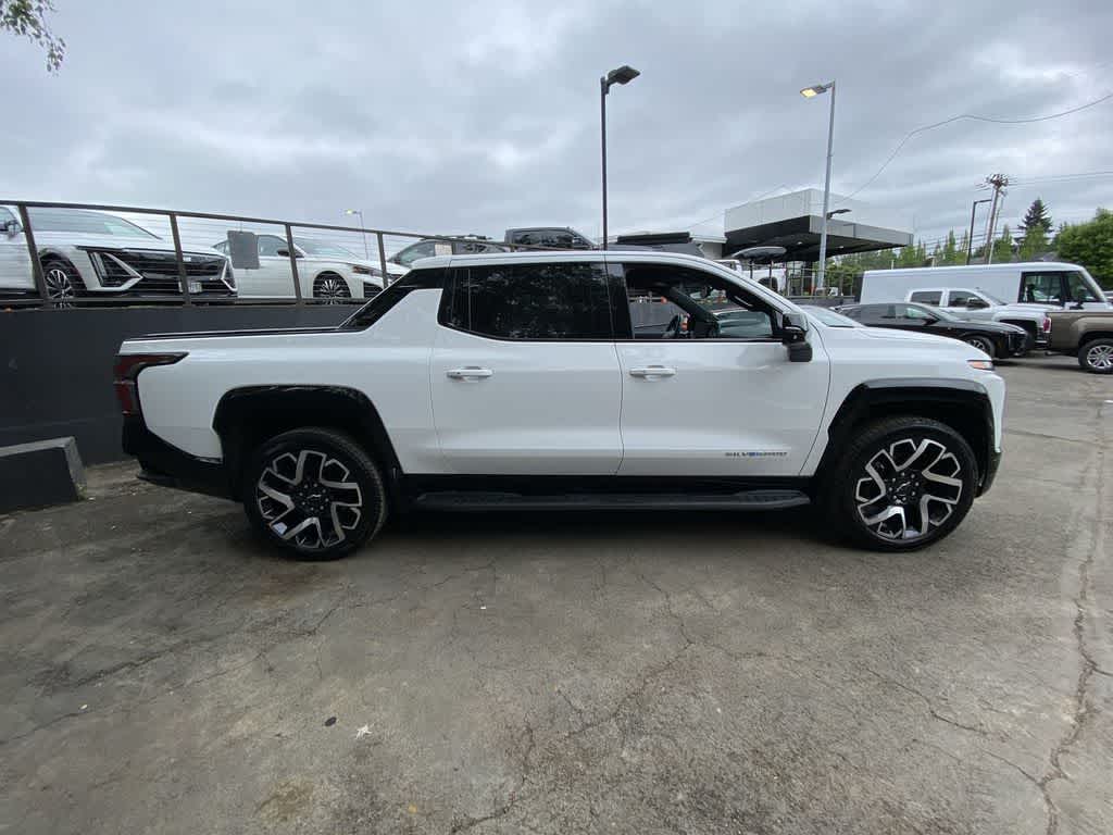 2025 Chevrolet Silverado EV RST - Max Range