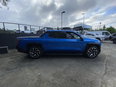 2025 Chevrolet Silverado EV RST - Max Range