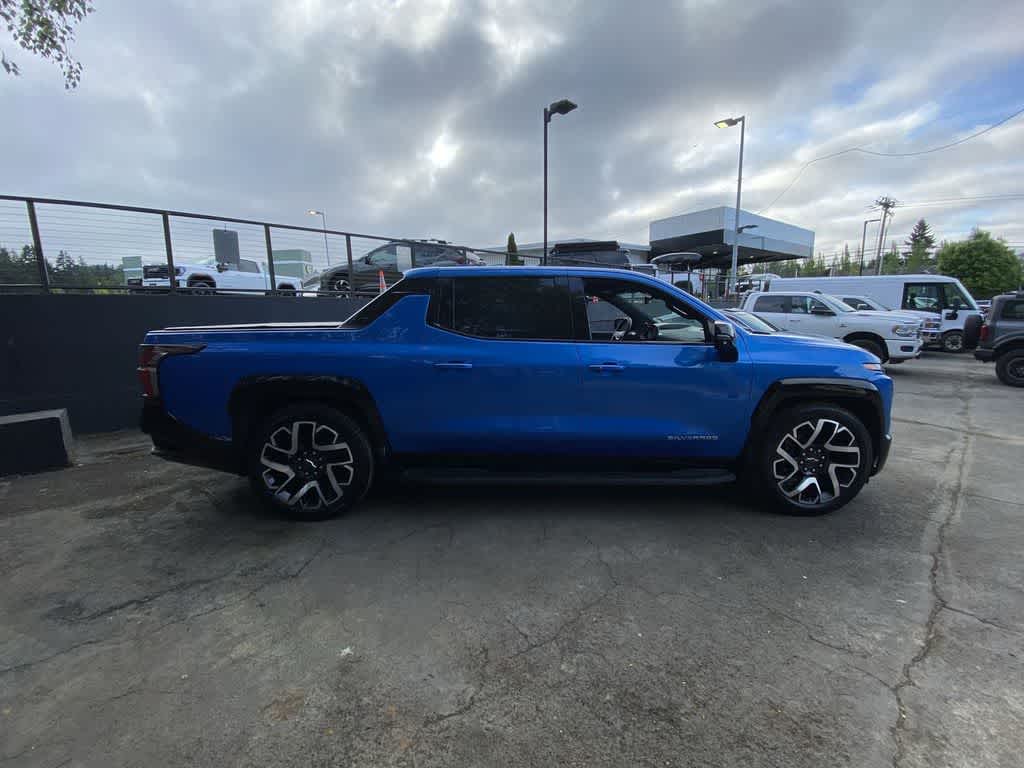 2025 Chevrolet Silverado EV RST - Max Range