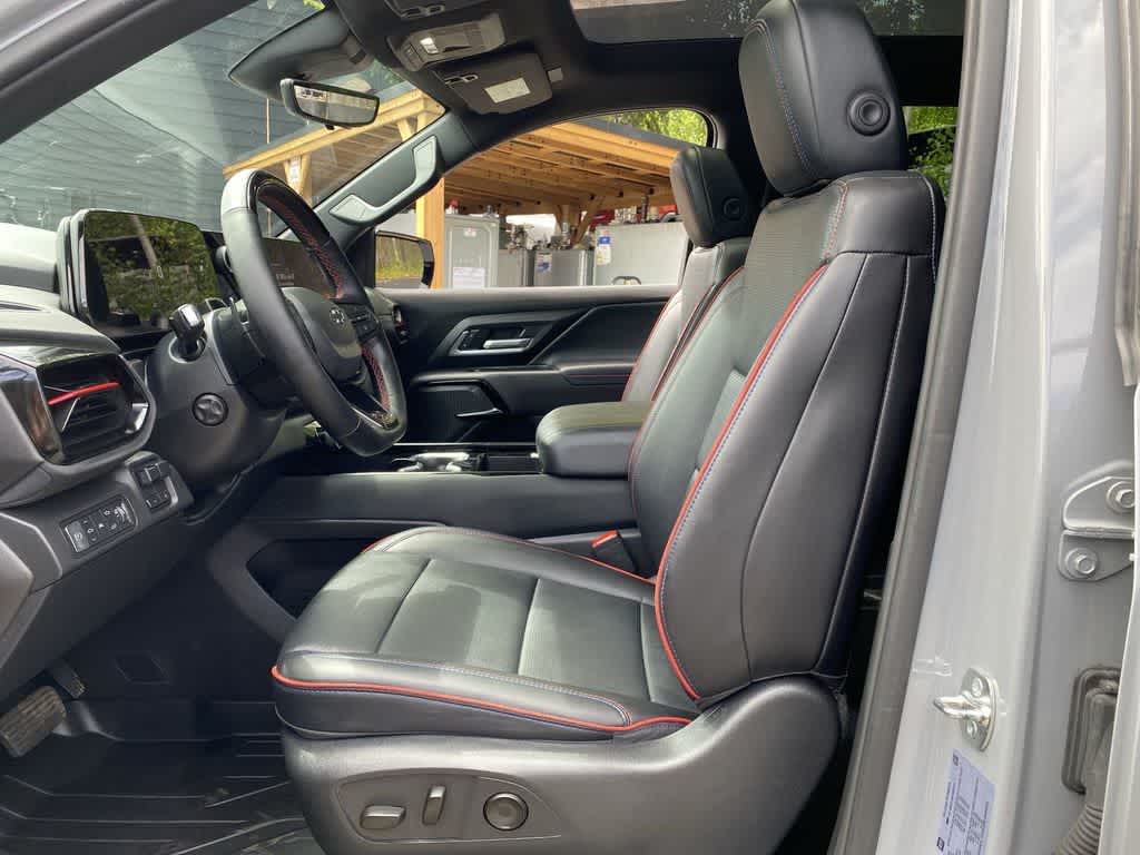 2025 Chevrolet Silverado EV RST - Max Range