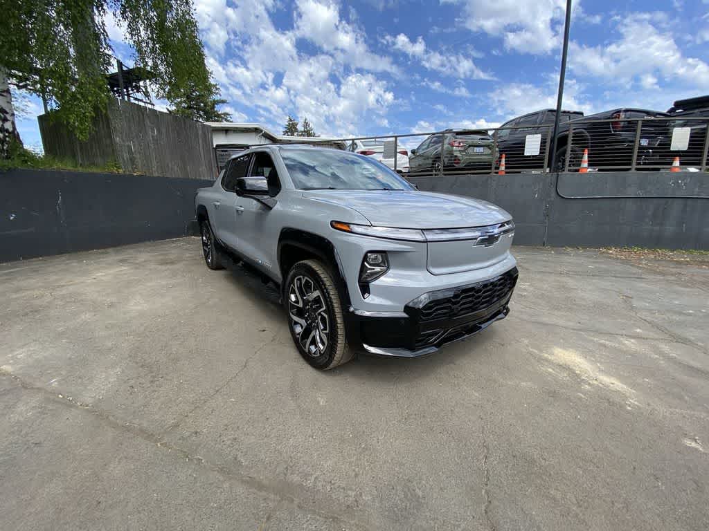 2025 Chevrolet Silverado EV RST - Max Range
