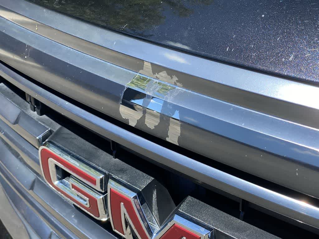 2022 GMC Acadia AT4