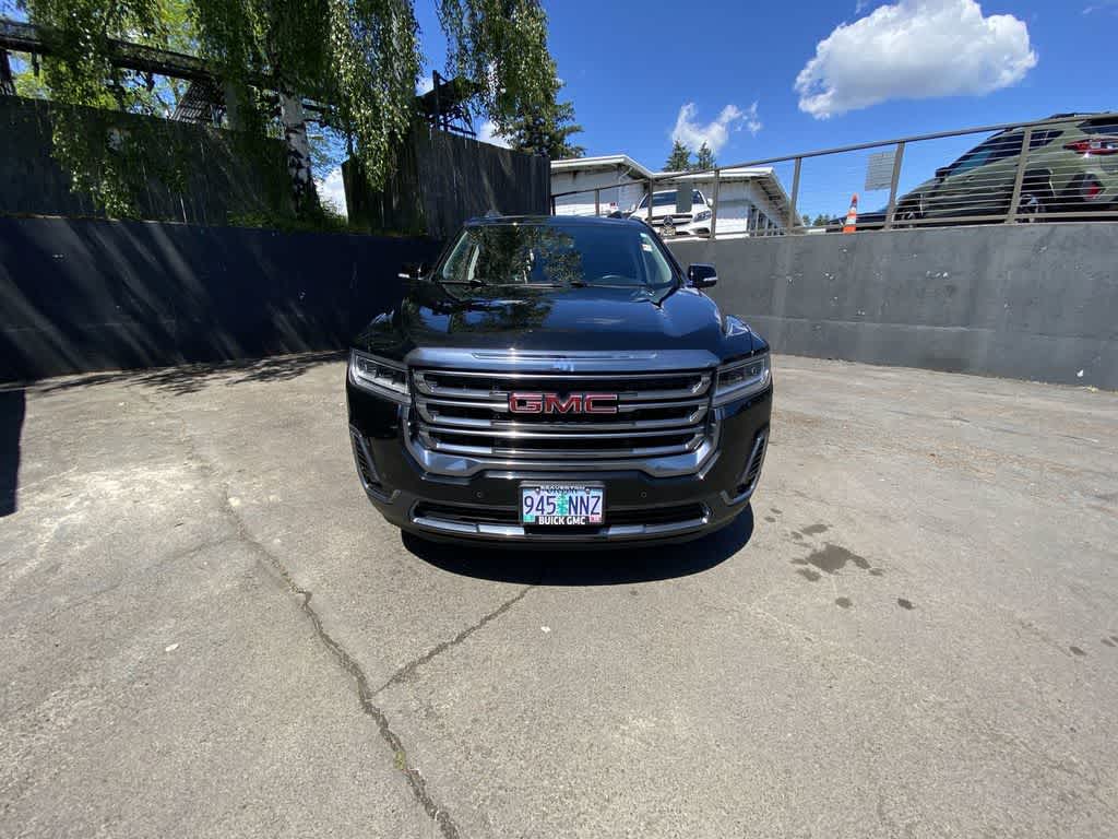 2022 GMC Acadia AT4