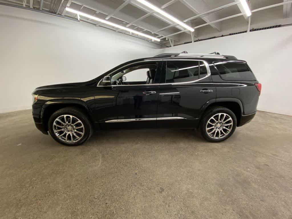 2022 GMC Acadia Denali