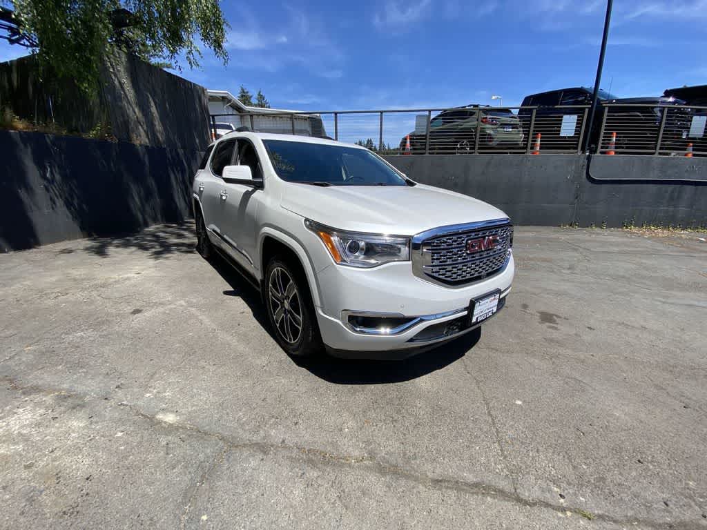 2017 GMC Acadia Denali