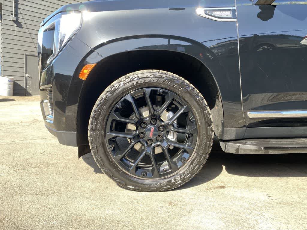 2023 GMC Yukon SLT