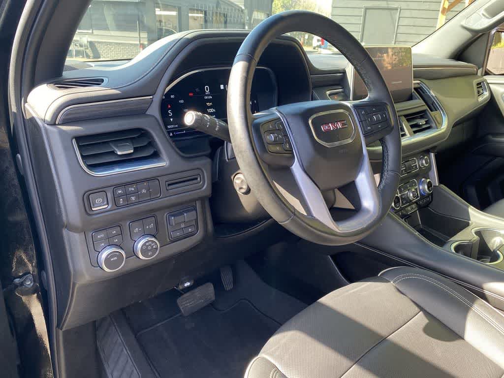 2023 GMC Yukon SLT