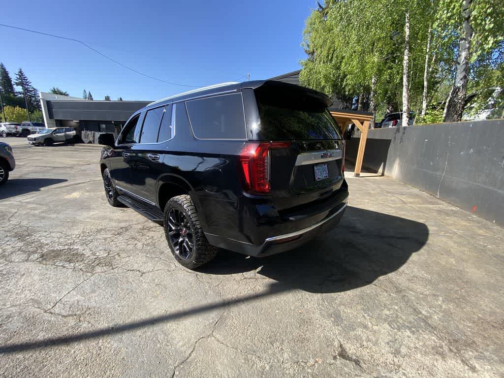 2023 GMC Yukon SLT