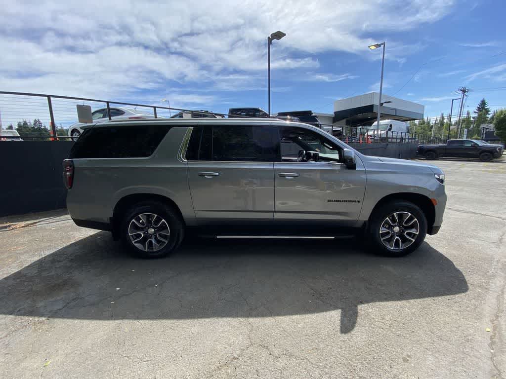 2024 Chevrolet Suburban LT