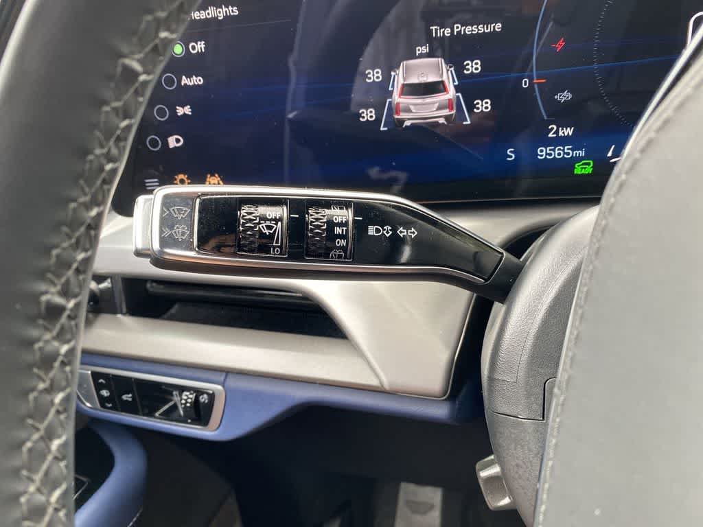 2026 Cadillac VISTIQ Premium Luxury