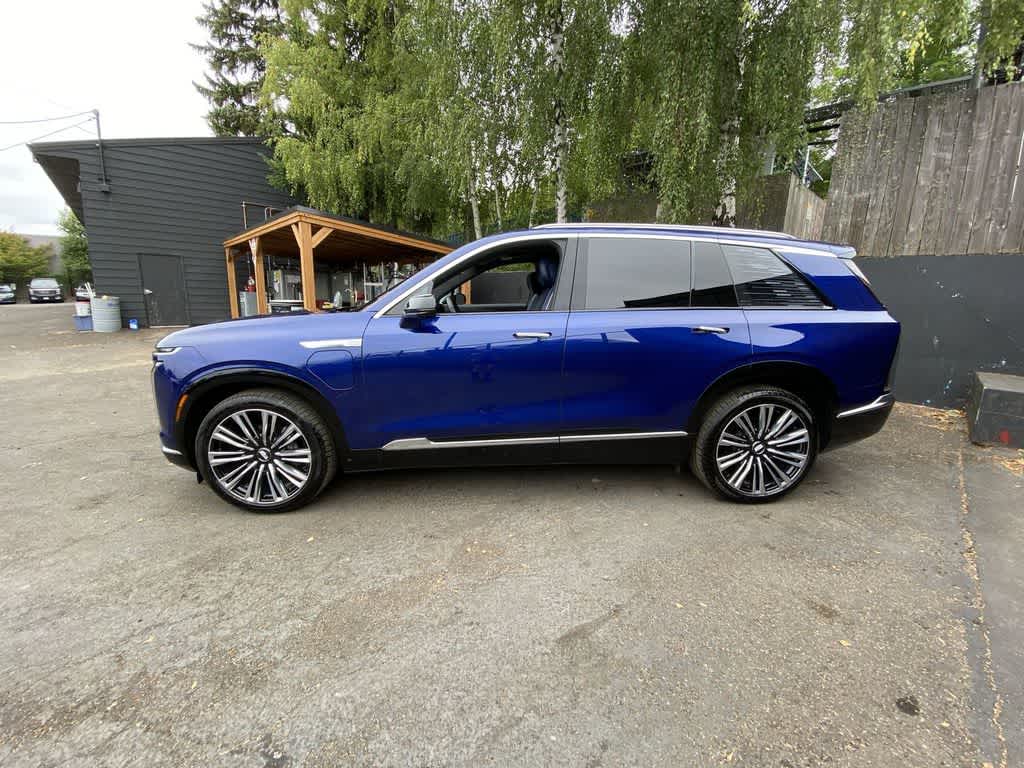 2026 Cadillac VISTIQ Premium Luxury