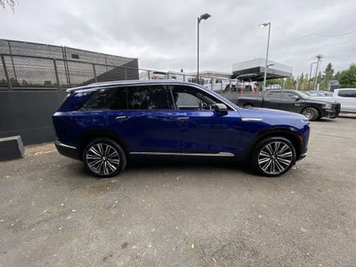 2026 Cadillac VISTIQ Premium Luxury