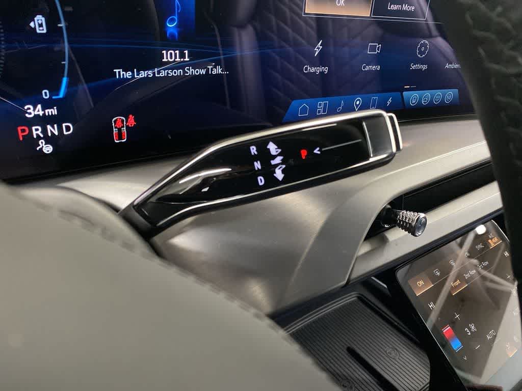 2026 Cadillac VISTIQ Premium Luxury