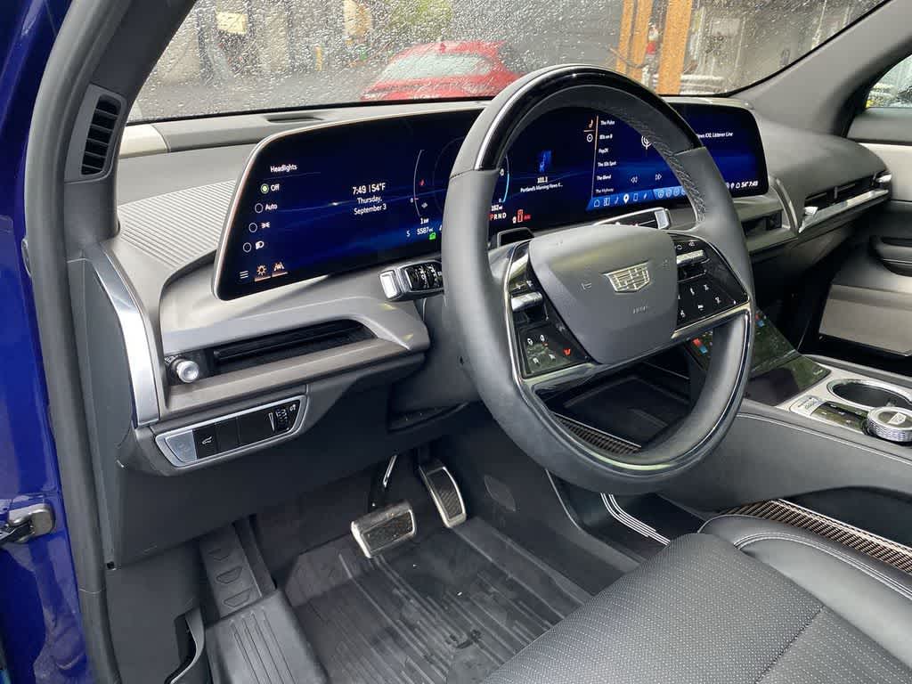 2026 Cadillac VISTIQ Sport