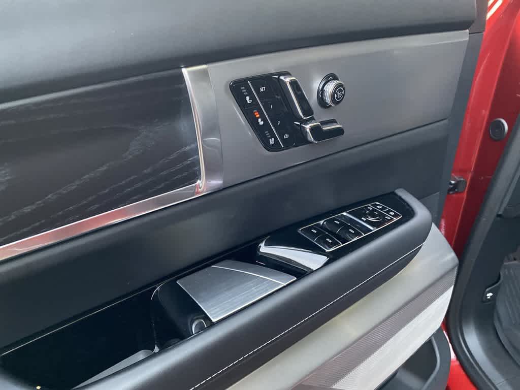 2026 Cadillac VISTIQ Platinum