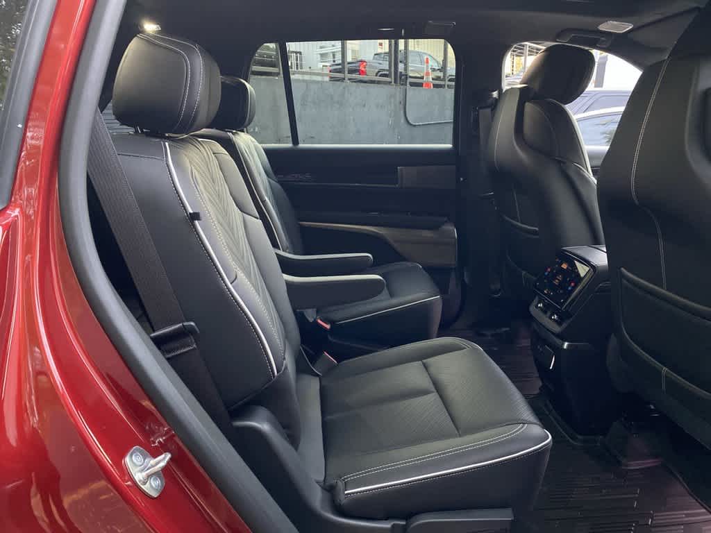 2026 Cadillac VISTIQ Platinum