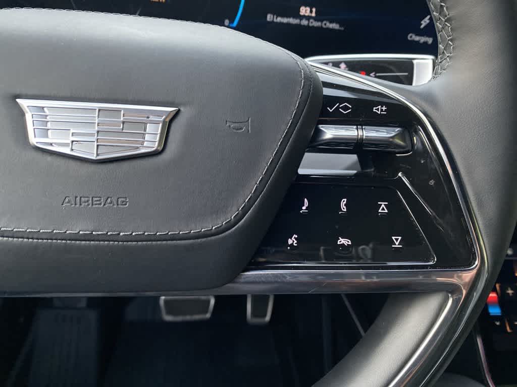 2026 Cadillac VISTIQ Platinum