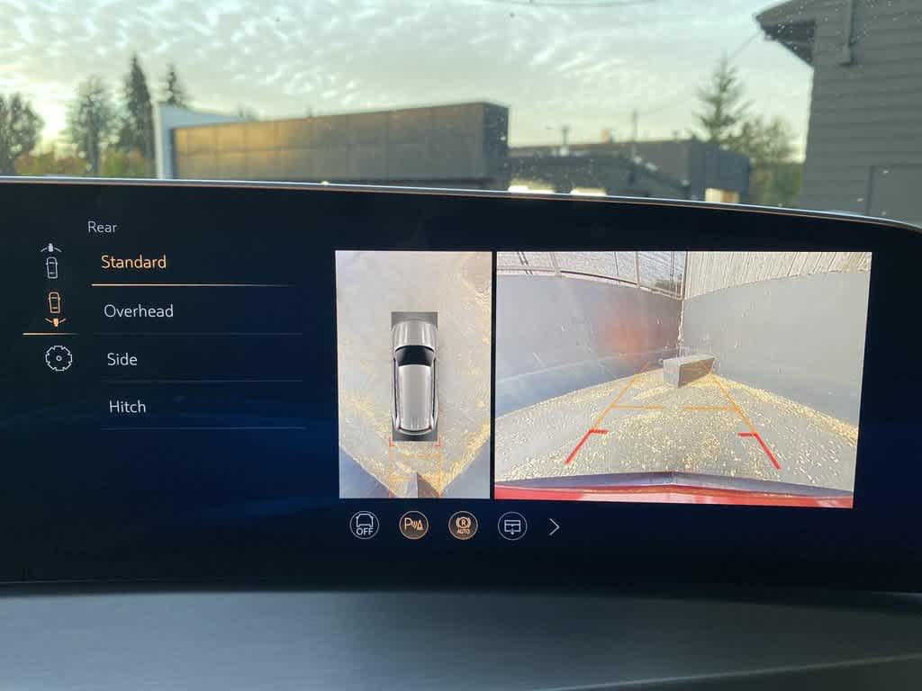 2026 Cadillac VISTIQ Platinum