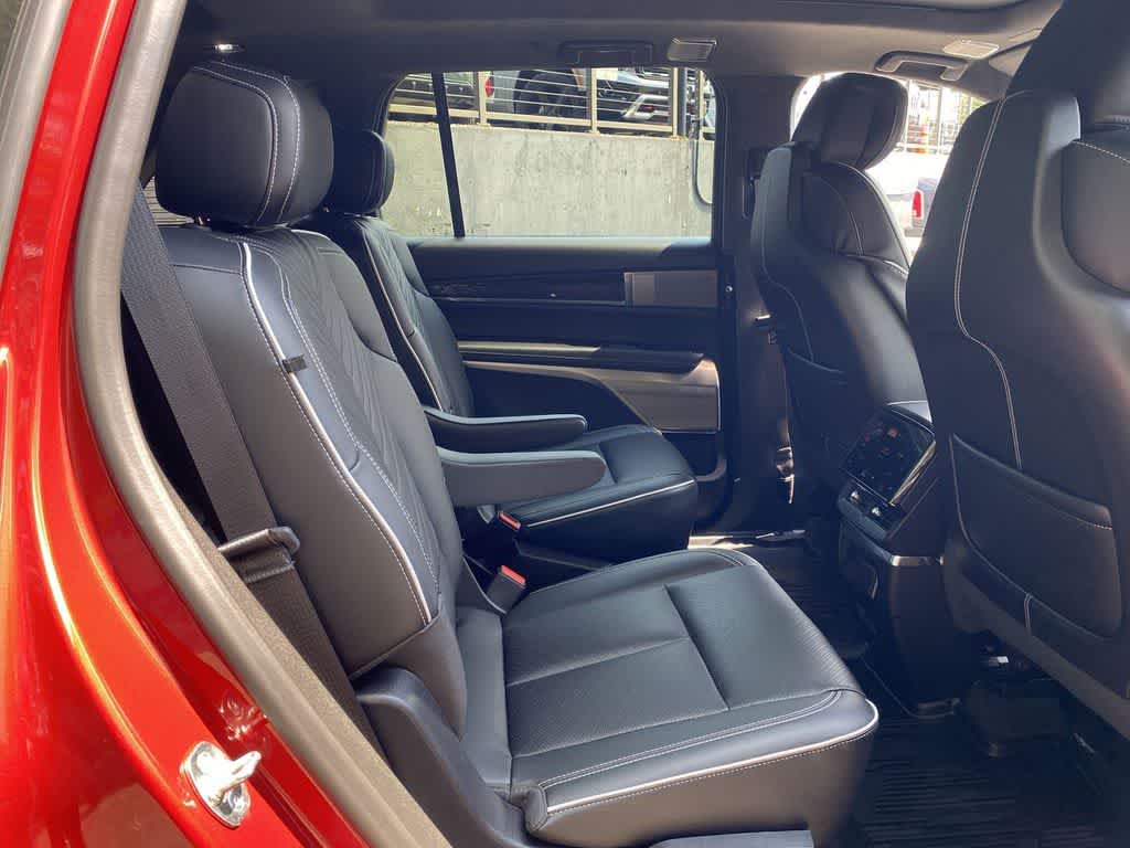 2026 Cadillac VISTIQ Platinum
