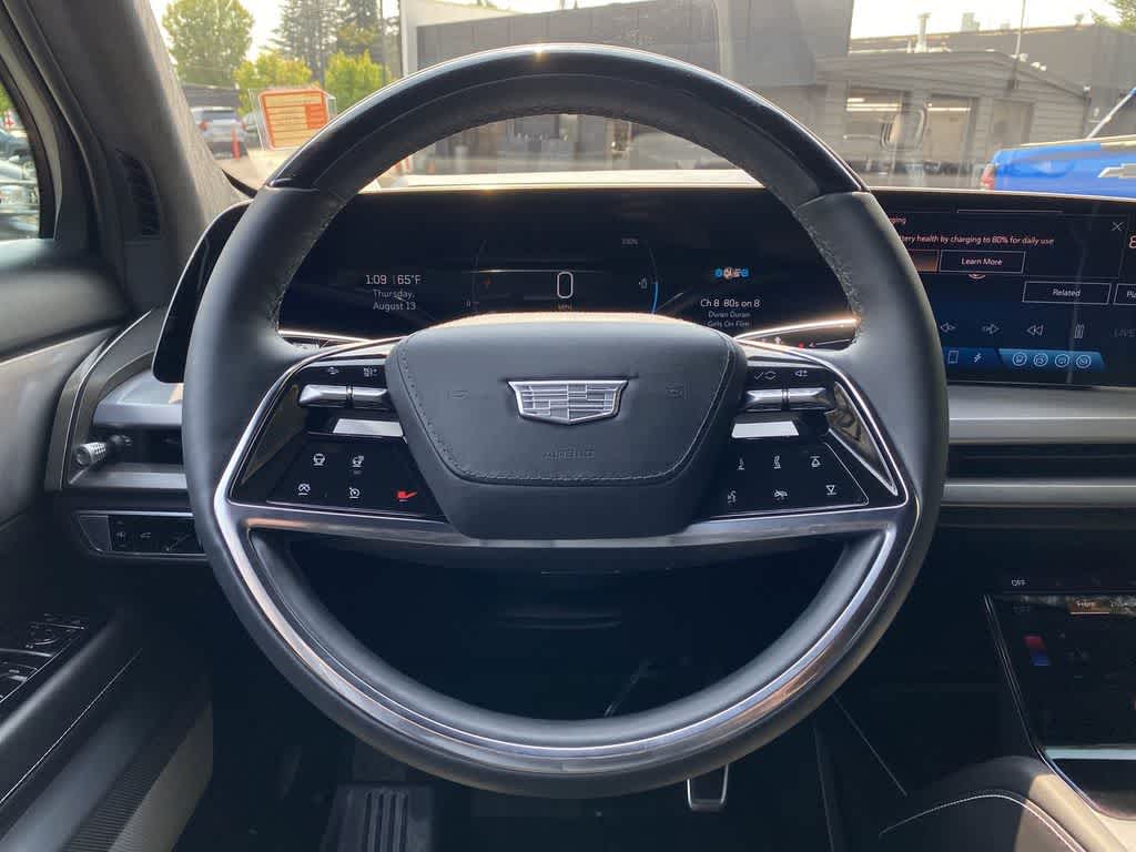 2026 Cadillac VISTIQ Platinum