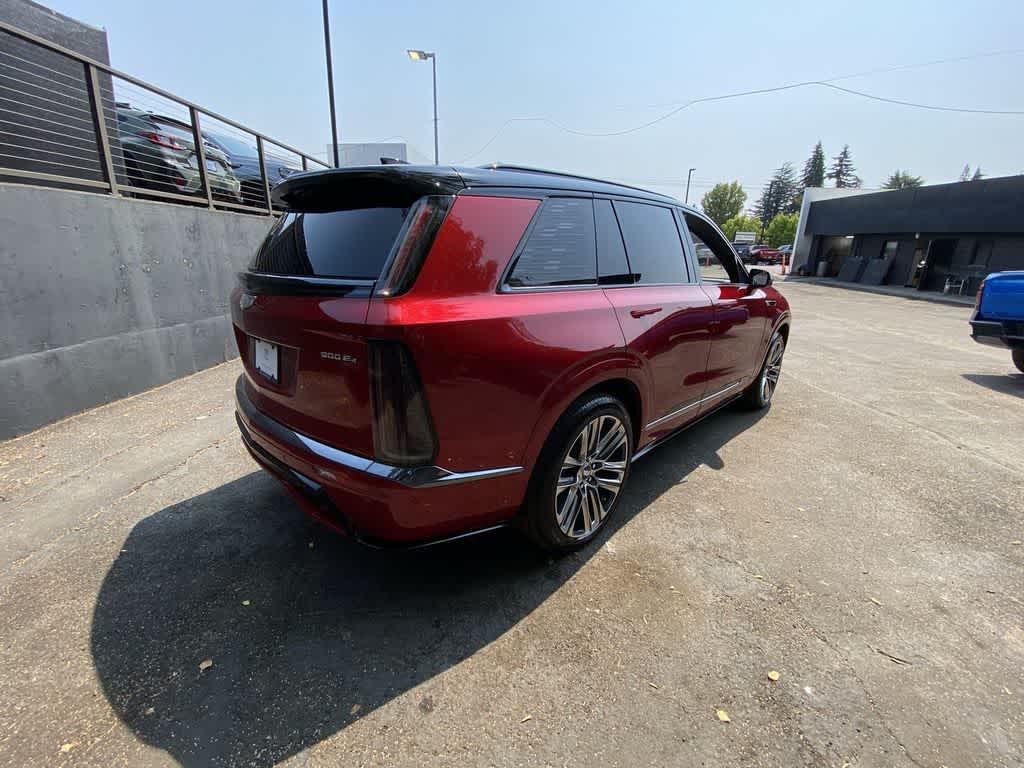 2026 Cadillac VISTIQ Platinum