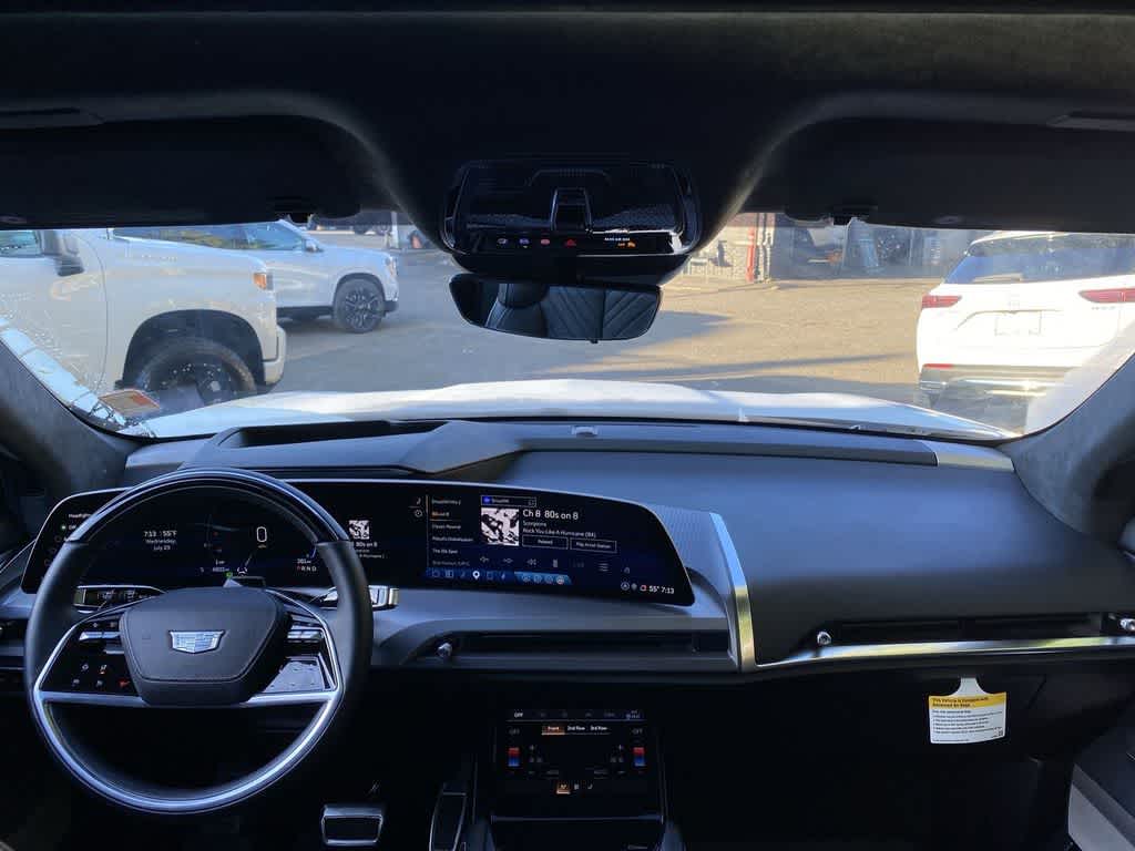 2026 Cadillac VISTIQ Platinum