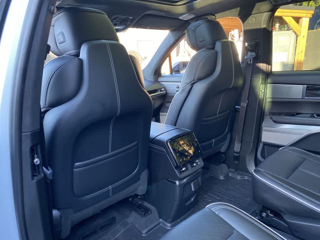 2026 Cadillac VISTIQ Platinum