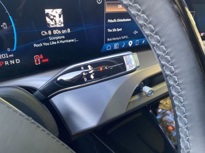 2026 Cadillac VISTIQ Platinum