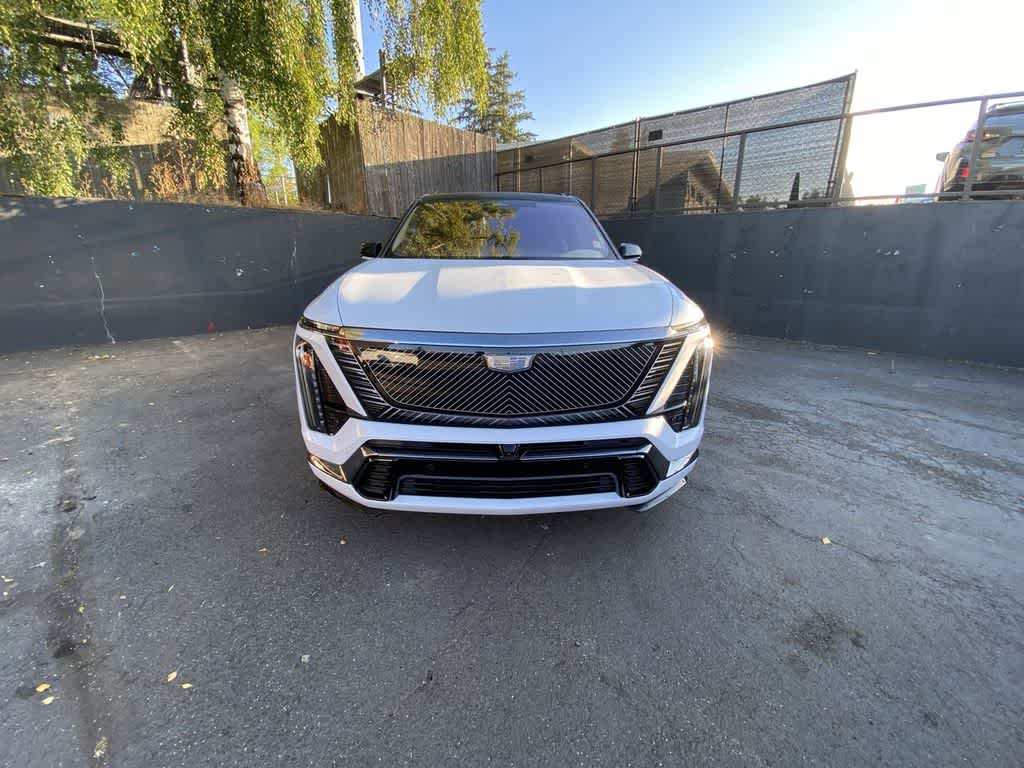 2026 Cadillac VISTIQ Platinum